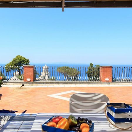 Aquamarine Relaxing Capri Suites Exterior foto